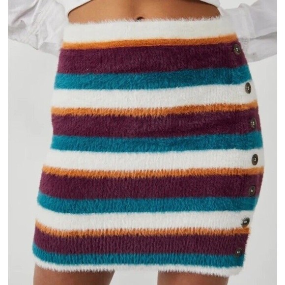 Free People Fig Jam Combo Ciara Fuzzy Sweater Mini Skirt size Medium - Picture 2 of 8
